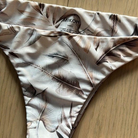 Mikoh bikini set - Picture 4 of 7